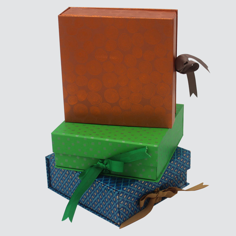 Łatwe składanie pudełka z prezentami Świece Czekolada jedwabna wstążka Piękne pudełko